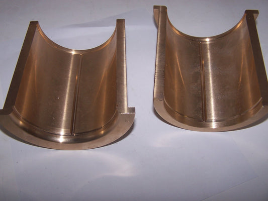 BSG,BMC T-130 MAIN BUSHING 2 HALVES
